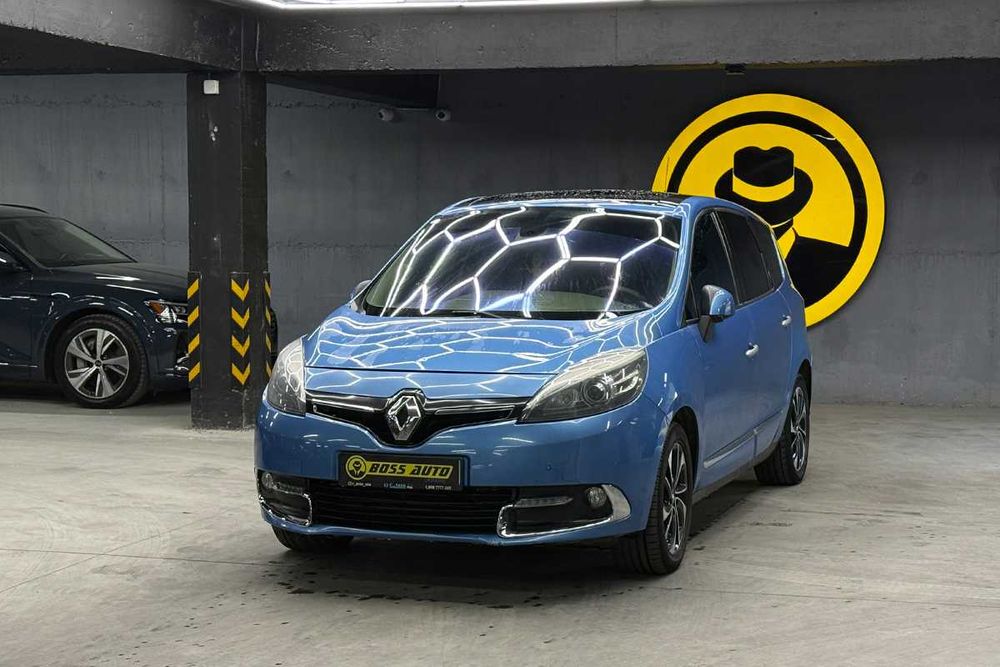 Renault Megane Scenic 2012