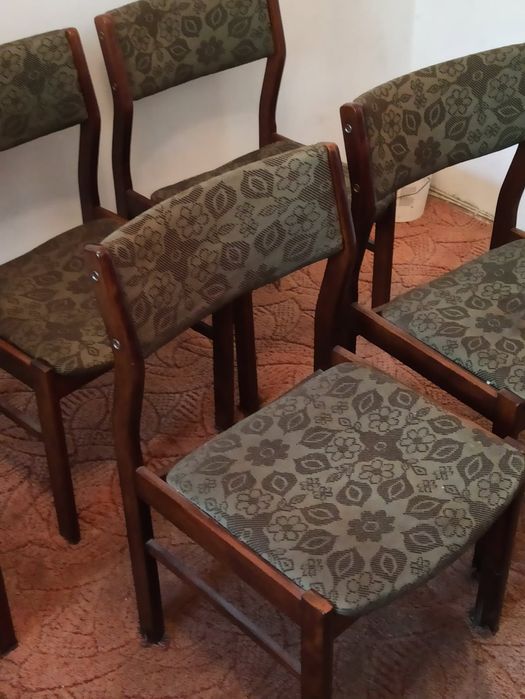 Krzesła vintage 4 sztuki.