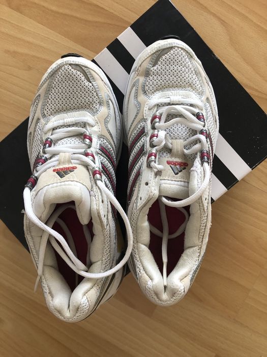 Tenis Adidas n°39 1/3