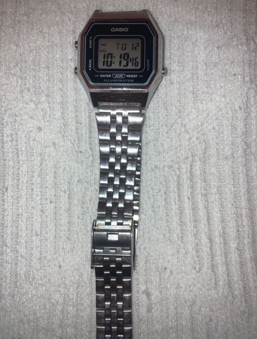 Relógio Casio mini Collection LA680WEA-1 unisex