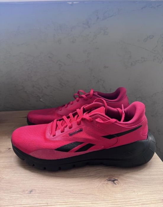 Продам кросівки Reebok