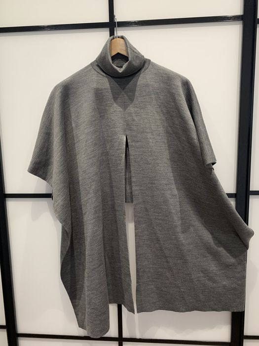 COS светр-пончо сірий