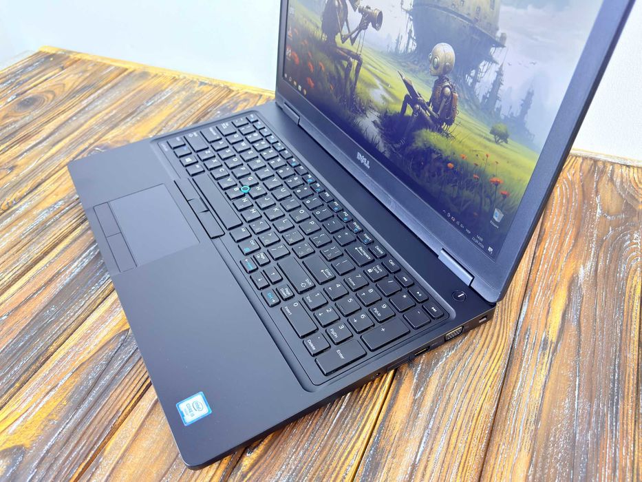 Ноутбук Для Роботи і Навчання Dell Latitude E5580 /Core i5-6300u/SSD 512 GB/ГАРАНТІЯ