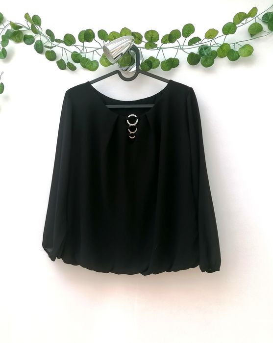 Blusa Preta de Manga Comprida