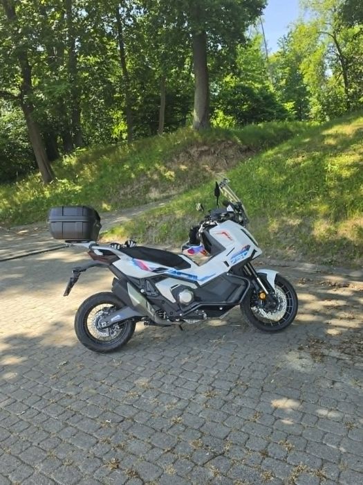Honda X-ADV Honda X-ADV 750 cm3 pierwszy właściciel stan idealny