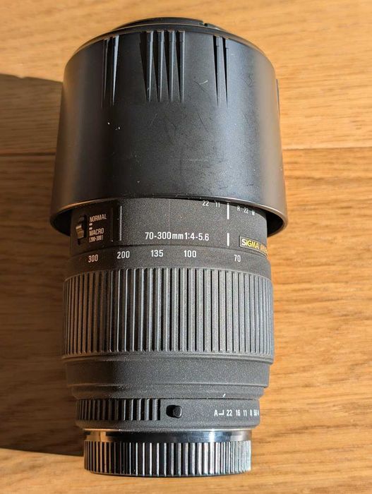 Zestaw PENTAX K-5 + 3 jasne obiektywy + Lampa