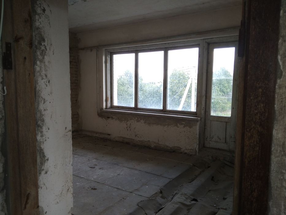 Будинок.         .