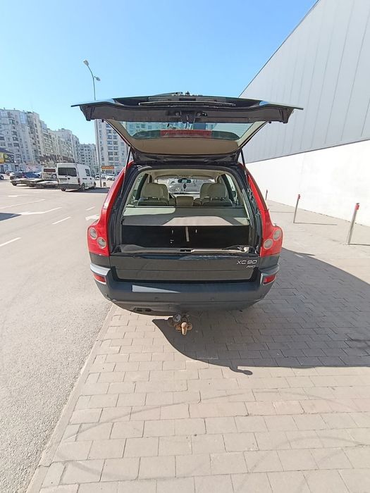 Продам Volvo XC90