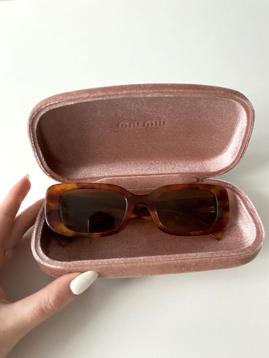 Novos óculos de sol Miu Miu\Miu Miu Sunglasses, old collection.