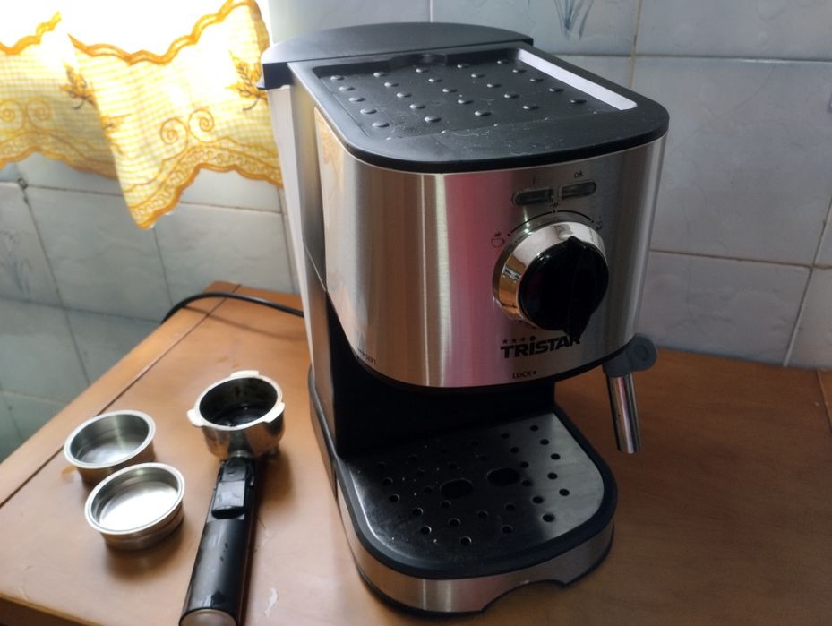 Máquina de cafe pouco uso