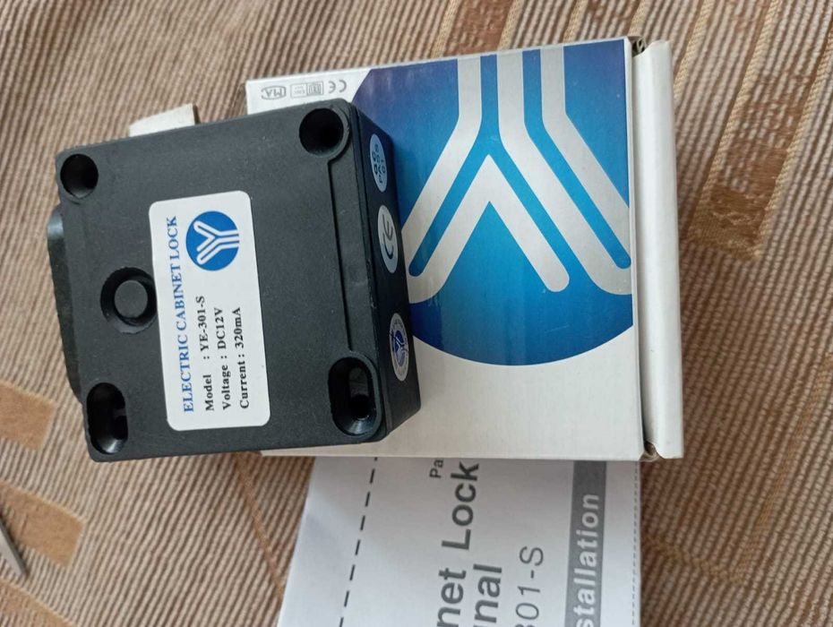 Продам замки мебельные YE301-S новые  3 шт.