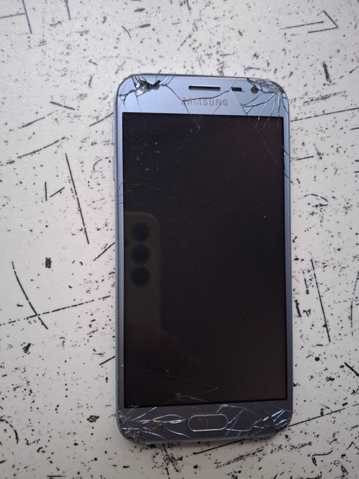 смартфон Samsung  Galaxy J