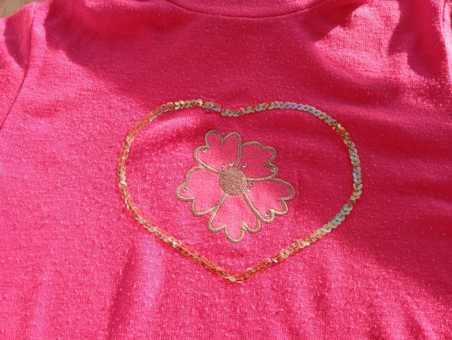 Camisola de Gola Alta com Detalhe Florido