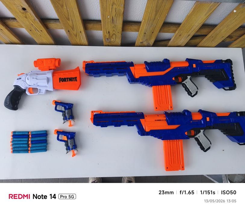5 Pistolas de brincar na marca NERF