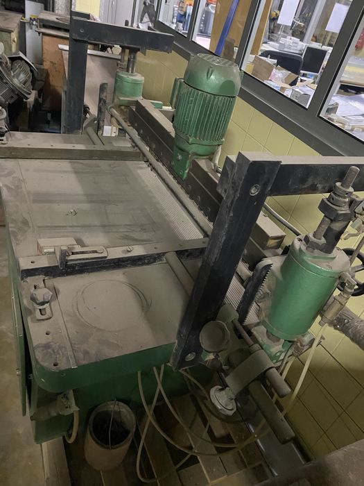 Multifurador de 27 brocas Sagremak