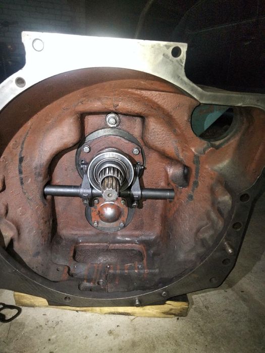 КПП, задній міст, рама, промежутка, диски МТЗ 80