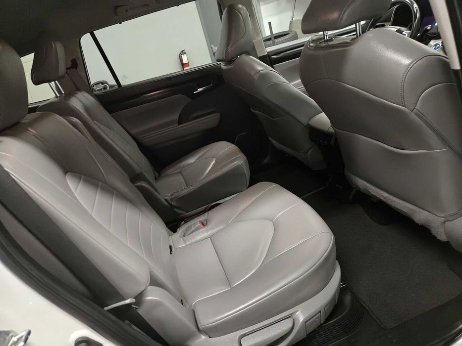 Toyota Highlander Hybrid Platinum      2022
