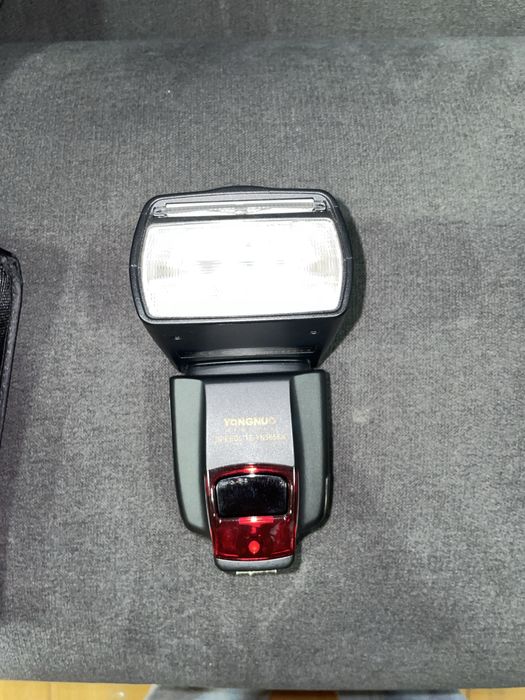 Flash Yongnuo YN565EX + Capa – Bom estado