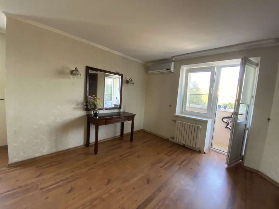 Продаю 2 кв. ул. Садовая - Пограничная , 73 кв.м.