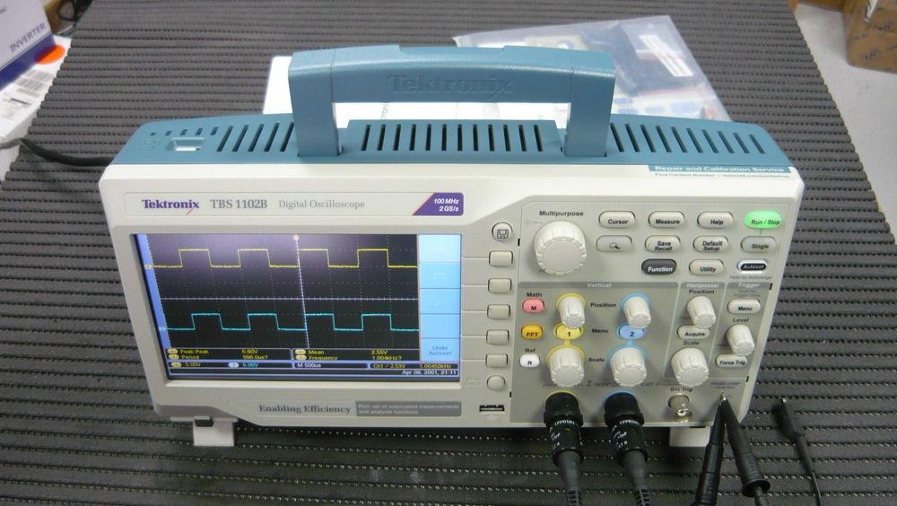 Osciloscópio digital Tektronix