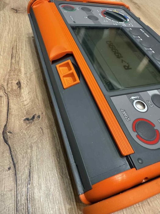 Miernik elektryczny  Sonel mpi 520