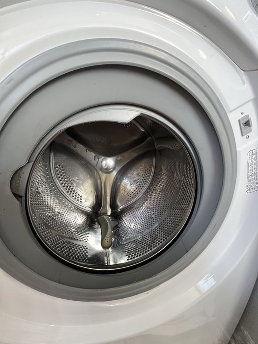 Máquina de Lavar Roupa Candy RapidÓ 11kg – 1400rpm