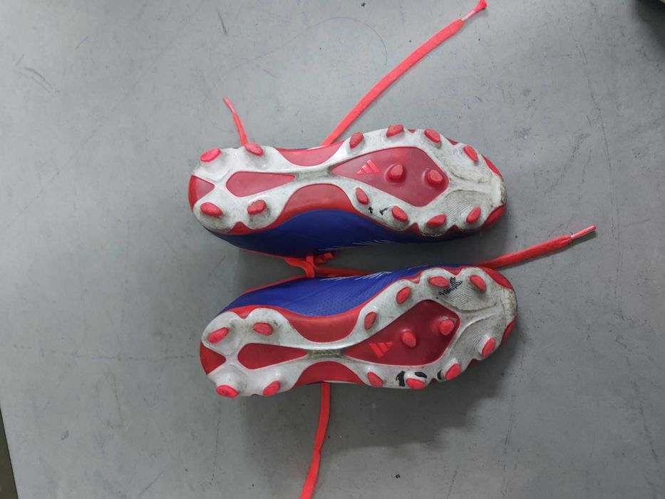 Chuteiras n°33 Adidas Predator