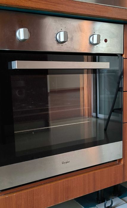 Forno de encastre Whirlpool em inox | bom estado | 80€