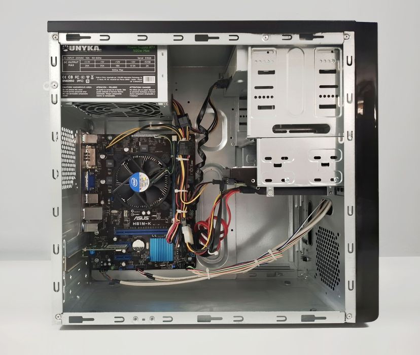 OPORTUNIDADE - CPU ASUS i3 - 4Gb RAM - SSD 250Gb + HDD 500Gb + Win 11 Pro