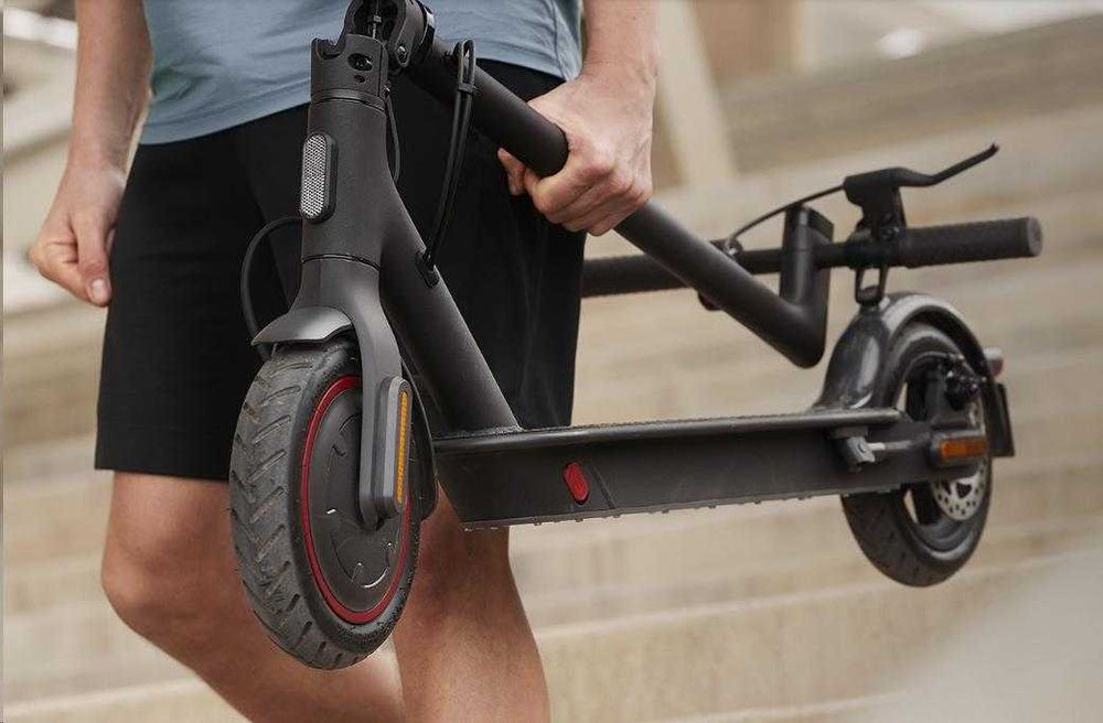 Електро самокат Xiaomi Mi Electric Scooter Pro 2 Black 25км 100кг