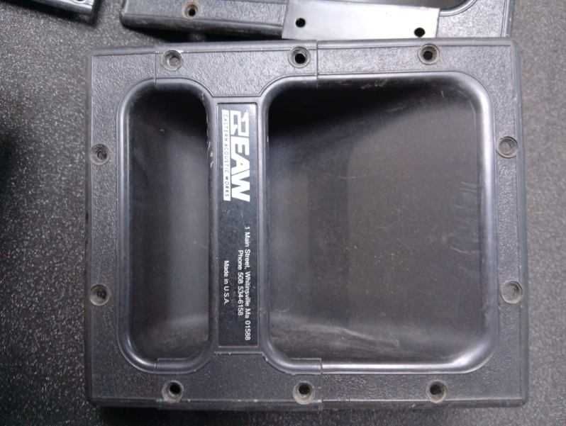 Uchwyt do skrzyni głośnikowej