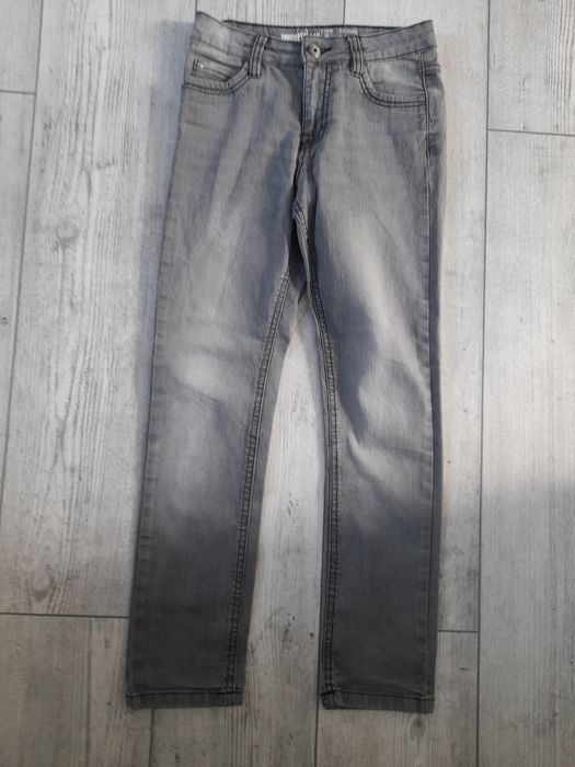 Sprzedam długie spodnie