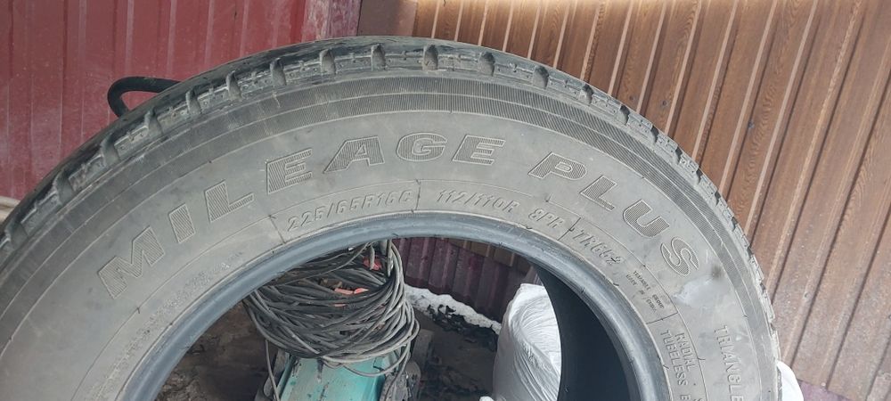 Продам грузові  автомобільні шини