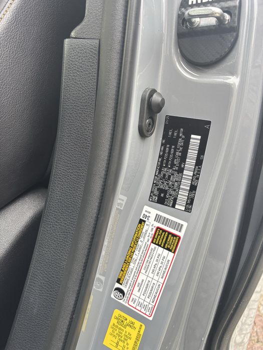 Toyota Sienna Van deLuxe