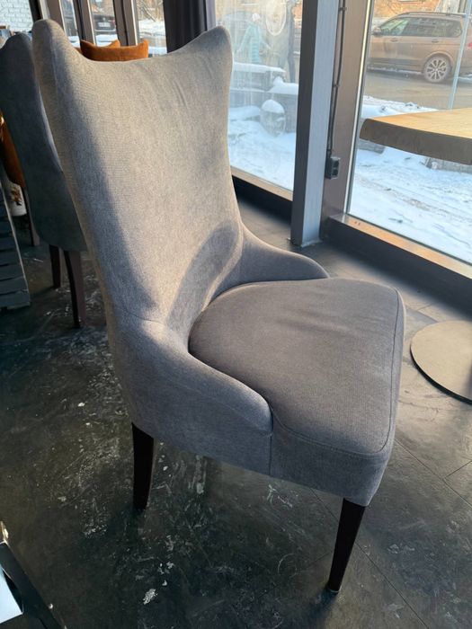 РОЗПРОДАЖ меблів для кафе та кав'ярень