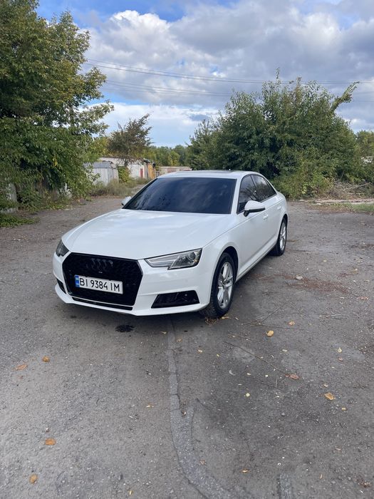 Audi A4B9 2016 год