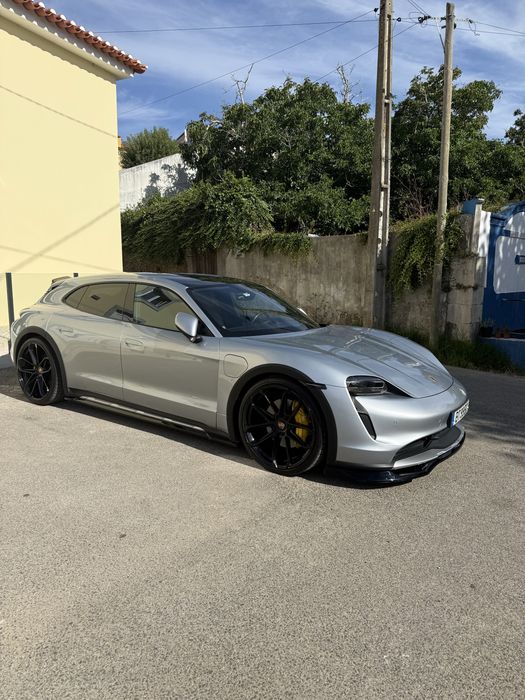 Porsche taycan 4 Cross Turismo