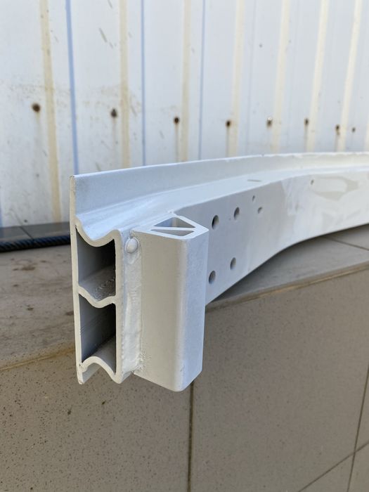 Уселитель переднего бампера chevrolet volt 2