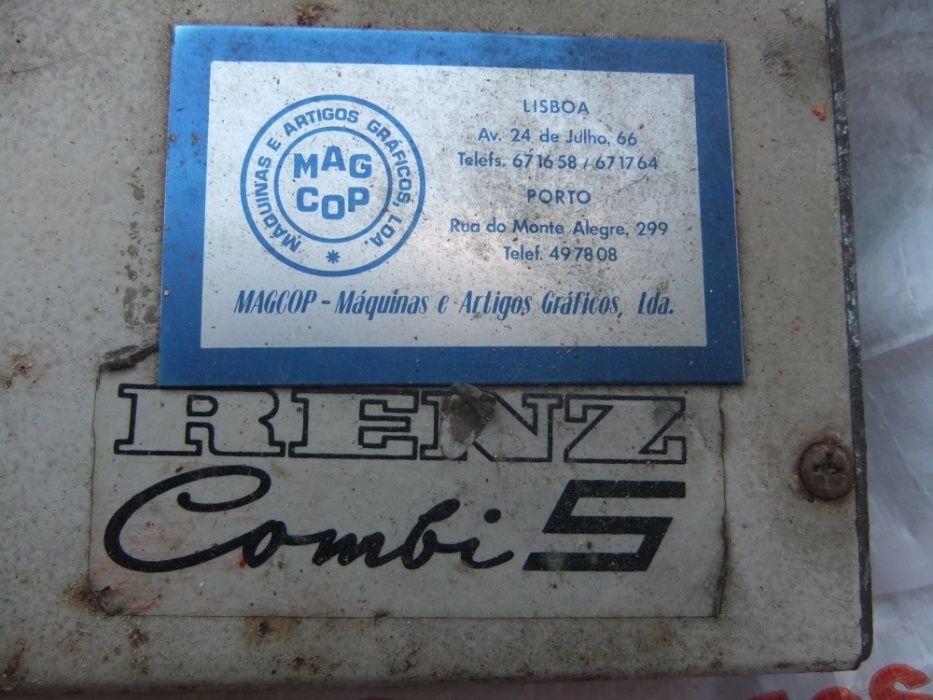 Máquina de Encadernação de Argolas