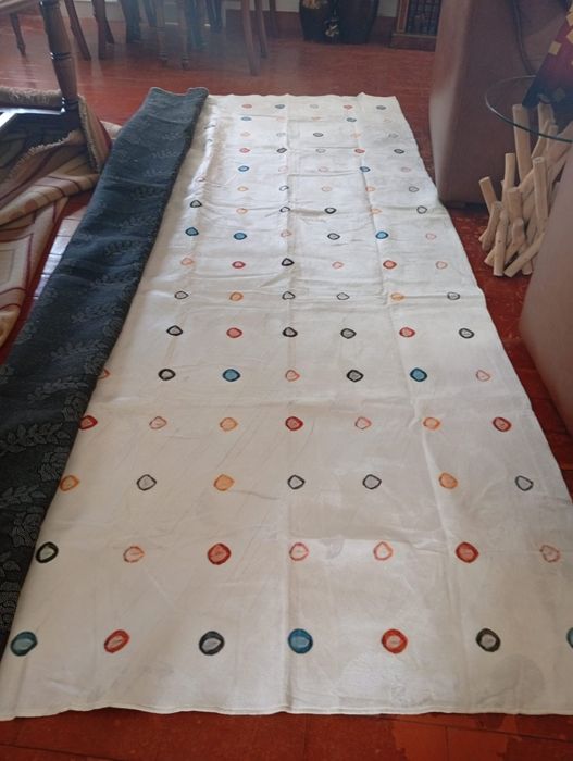 Vende se tapete novo