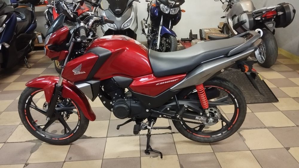 HONDA CB 125F. CBF125 Lekko uszkodzony 2022rok.