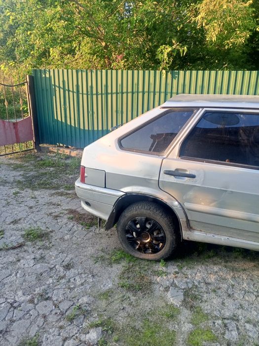 Продаеця ваз 2114 сів поїхав