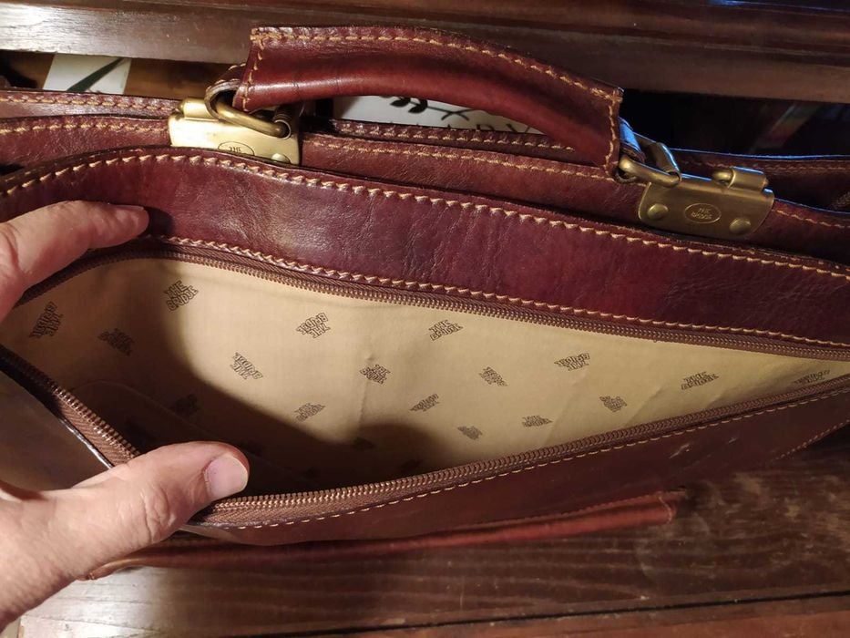 The Bridge - Pasta Executiva em Pele