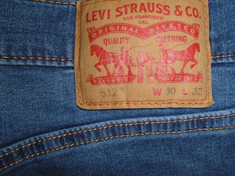 Джинсы Levis 512 USA W30 L32 лето