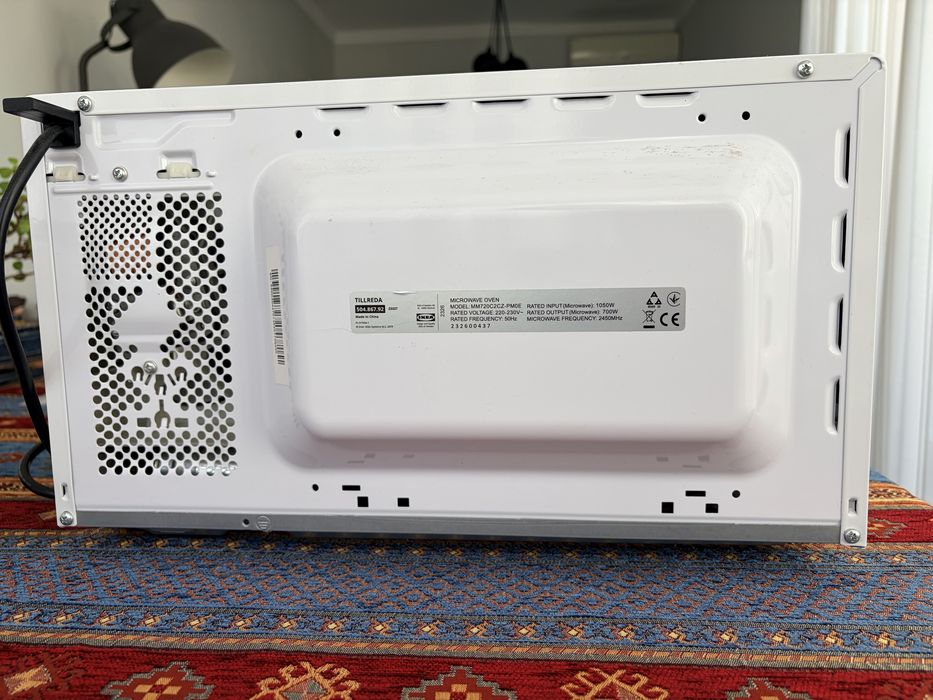 Microondas IKEA ótimo estado