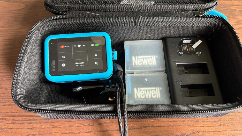 GoPro HERO9 Black 5K + 3 baterie + ładowarka Newell + etui