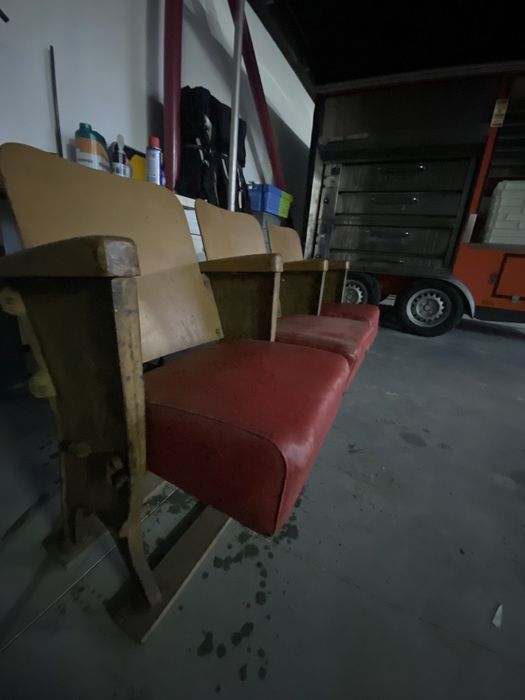 Banco de cinema vintage