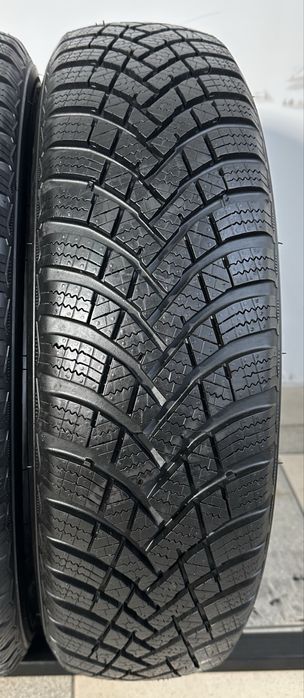Шини 165/70 R14 Hankook Резина