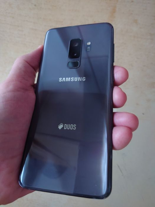 Sprzedam klasyczny smartfon Samsung Galaxy S9+.6/128. Stan bdb.