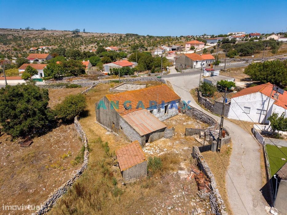 ANG1661 - Moradia T2 para Venda em São Bento, Porto de Mós